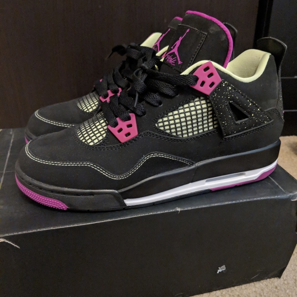 Air Jordan 4